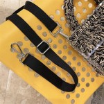HABADOG Acrylic Woolen Wool Knitting Handbag Lady Hand-Woven Portable Purses Tassel Winter Tote Messenger Bag (Color : StyleC)